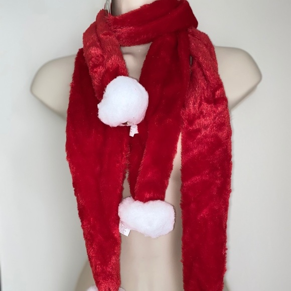 Christmas Puff ball scarf 2 pieces - Picture 3 of 3